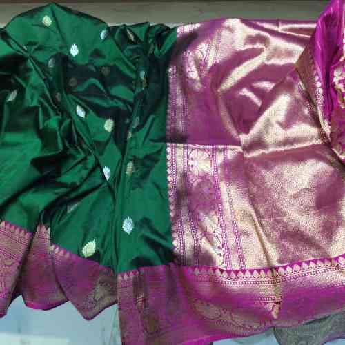 Surat Sarees - Manufacturers, Exporters of slik sarees in Surat, Gujarat,