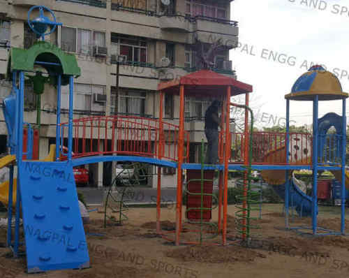 LLDPE Adventure Multiplay Playground Equipment