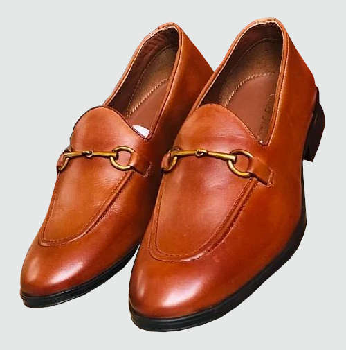 AV Collections - Wholesale Supplier of Leather and Canvas Footwear in Delhi, 