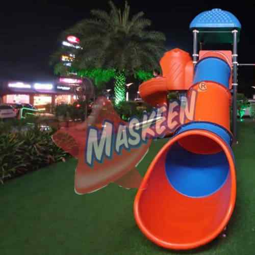 Maskeen Tube Slide with Tiny House
