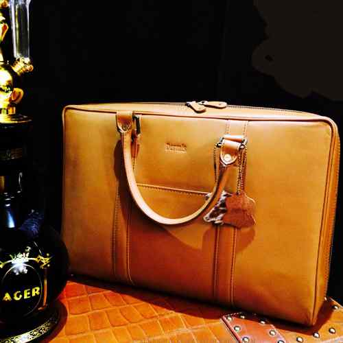 Raj Skin Corporation - Manufacturers, Exporters of Leather Garments in Delhi, 