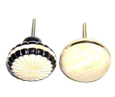 Horn Door Knobs