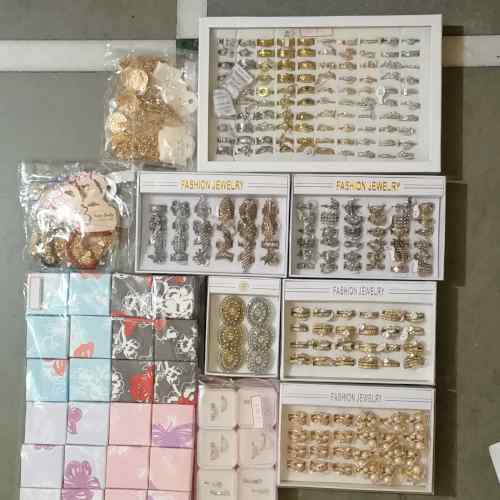 AFJ Accessories - Wholesale Supplier of Wholesale Store for Artificial Jewellery in Delhi, 