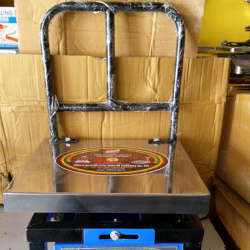 200 Kg SS Weighing Machine