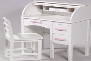 Kids Table and Chair in Delhi