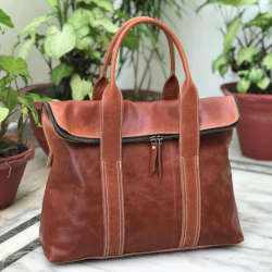 Ladies Leather Tote Bags in Kanpur