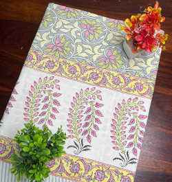 Tablecloth in Delhi