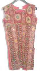 Women Ethnic Wear in 