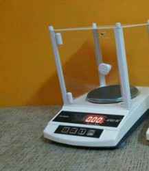 Precision Weighing Scale upto 1500 gm in Vadodara