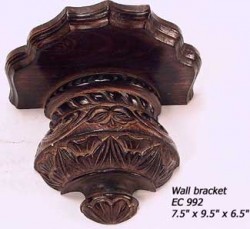 Wooden Handicrafts Wall Bracket in Saharanpur