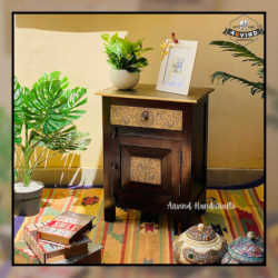 Wooden Handicrafts Bedside Table in Saharanpur