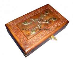 Wooden Engraved Polished Boxes in 