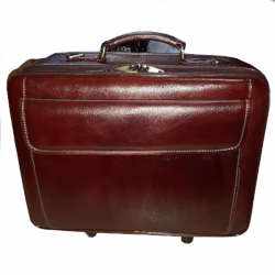 Small Leather Goods in Kolkata