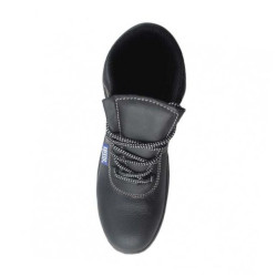 Leather Footwear in Noida