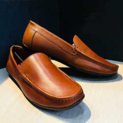 Ladies Leather Footwear in Mumbai
