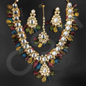Kundan Necklace with Earrings Passa