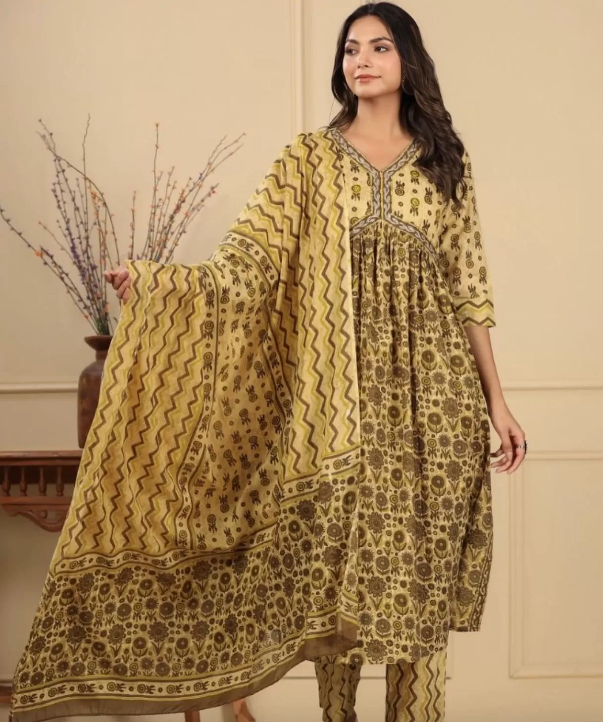 Ethnic Wear for Women in 