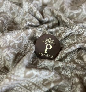 Natural colour of Kashmir pashmina with single colour thread embroidery