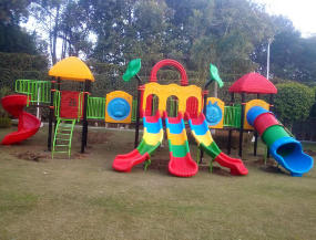 Park Playground Slide Play Station in Noida
