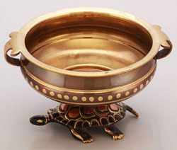 Brass Utensils in 